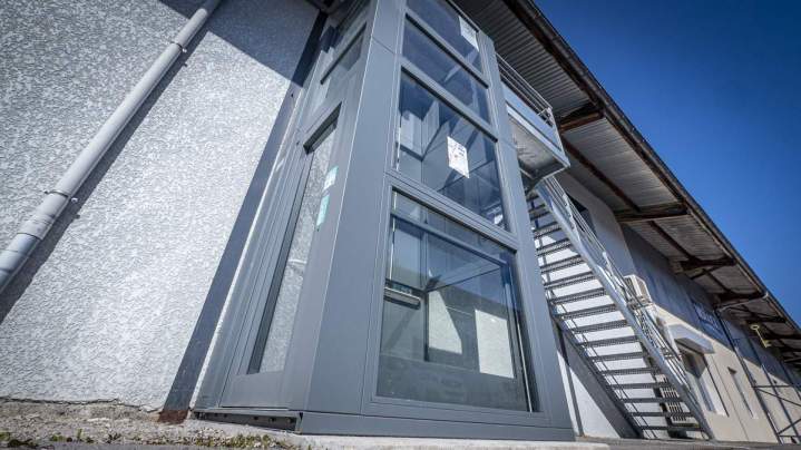 Pose d’ascenseurs PMR Belley